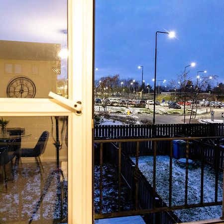 Livingston North Station Apartments Екстериор снимка